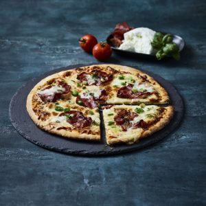 Børnepizzaen m/ mozarella & mild salami